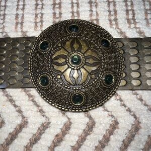 Brass-Tone Elastic Belt With Ornate Buckle Emerald Like DetailBelt Vintage?